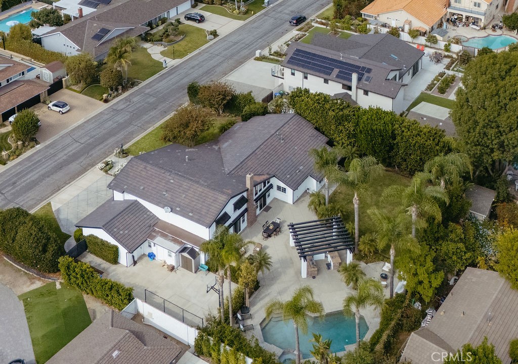 10262 Old Lamplighter Lane