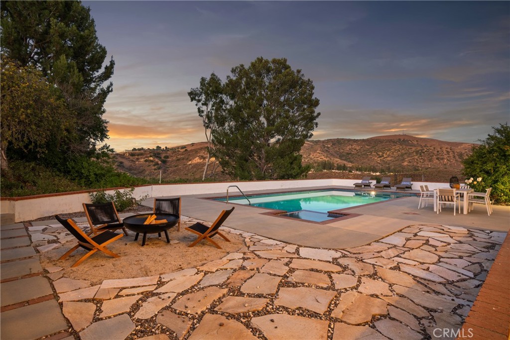 10181 Overhill Drive