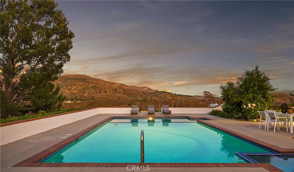 10181 Overhill Drive