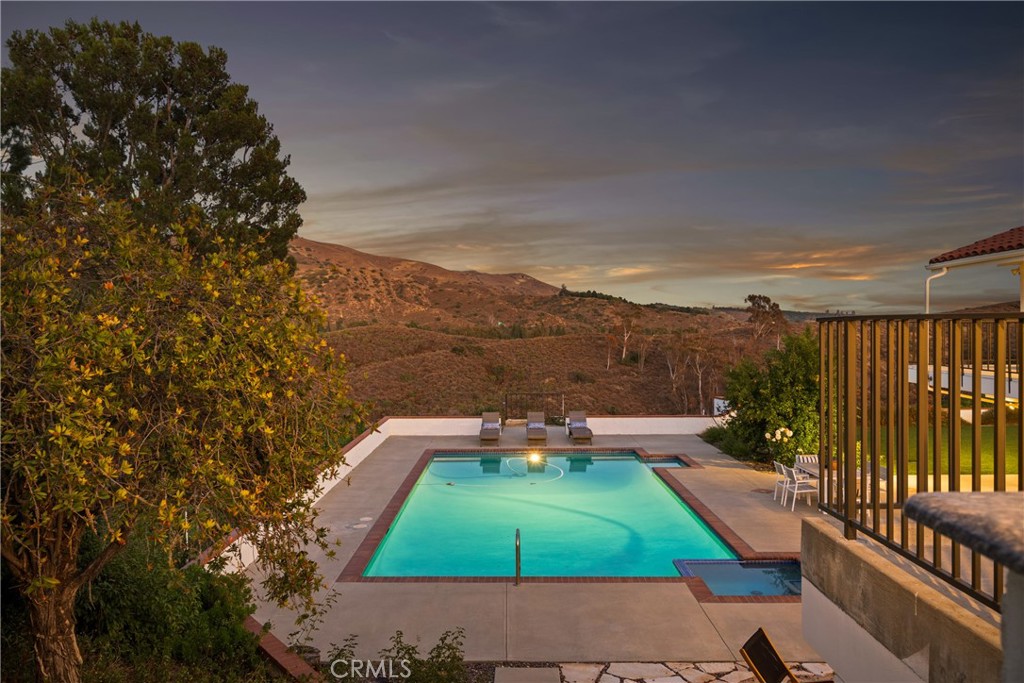 10181 Overhill Drive