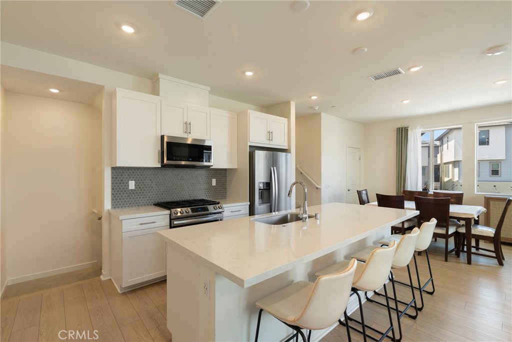 1562 Topeka Ave 1