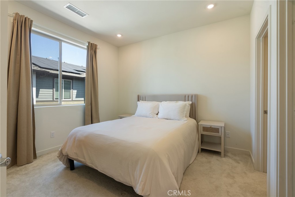 1562 Topeka Ave 1