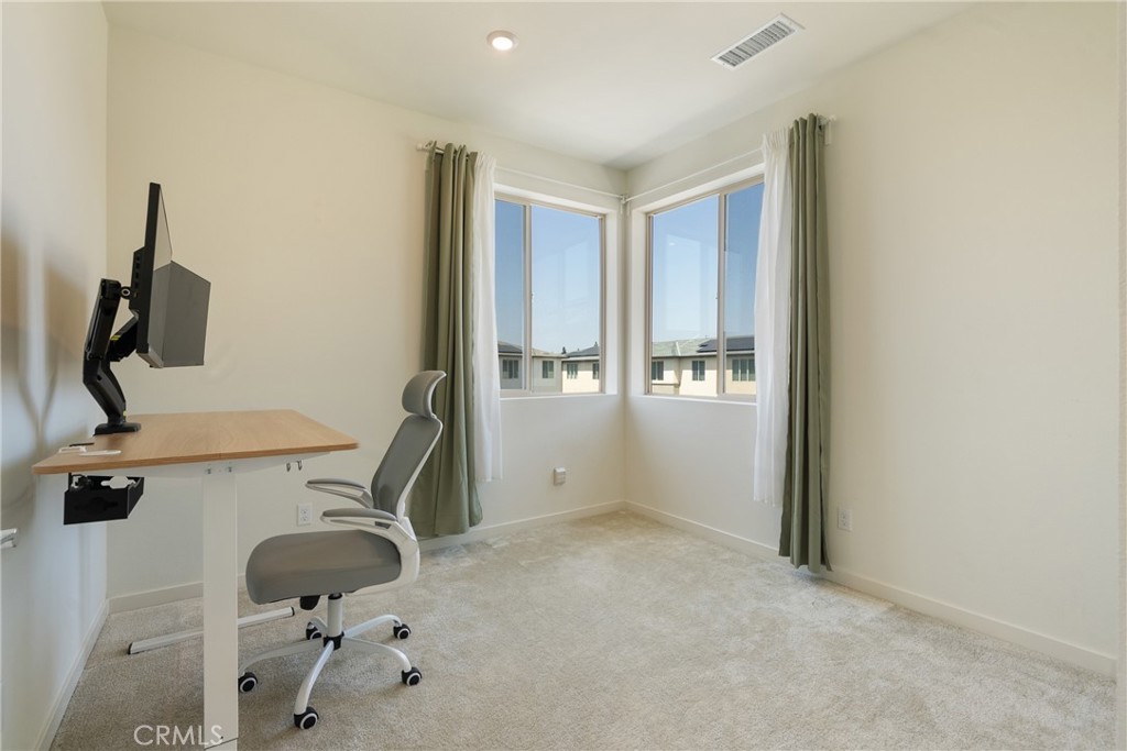 1562 Topeka Ave 1