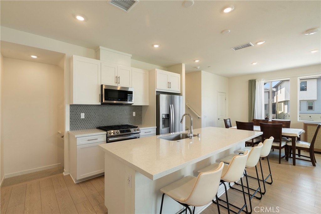 1562 Topeka Ave 1