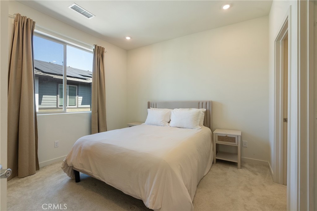 1562 Topeka Ave 1