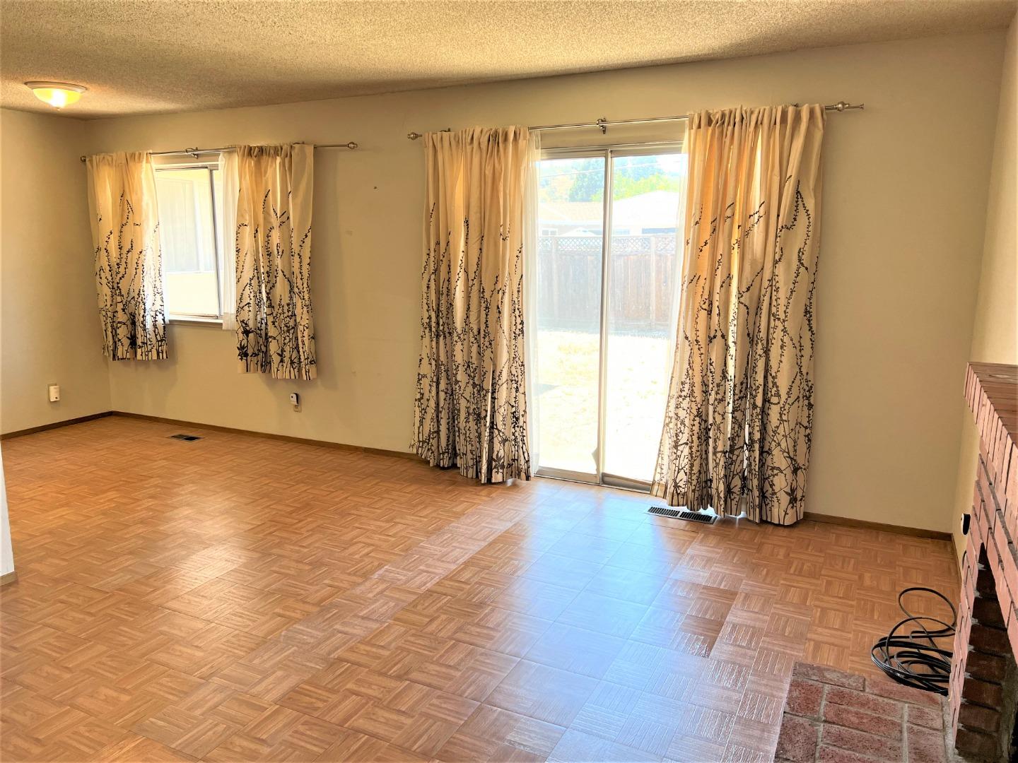 6053 Chesbro Avenue