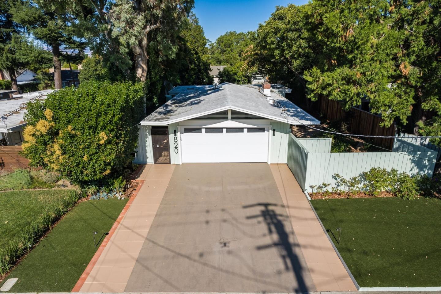 820 Goodwin AVE