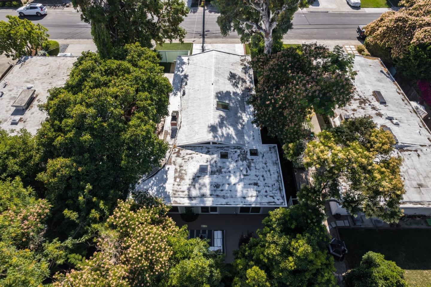 820 Goodwin AVE