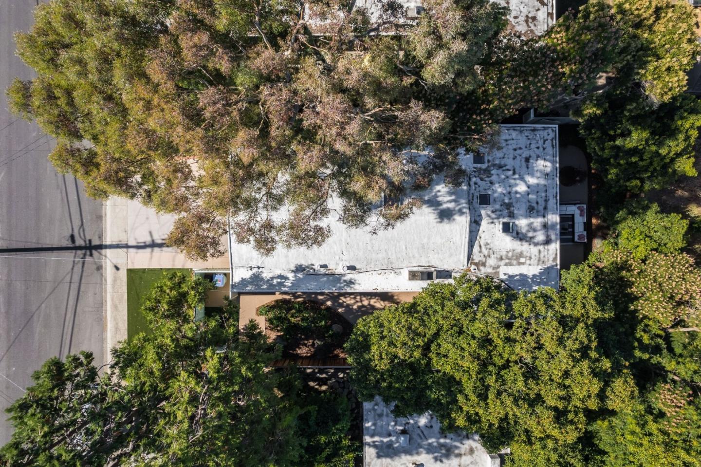 820 Goodwin AVE