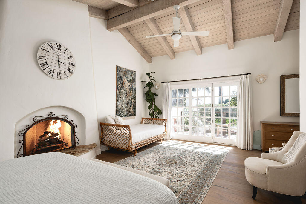 20 E Constance Avenue