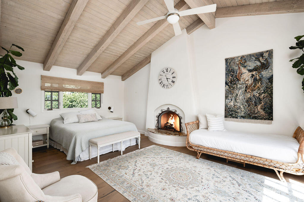 20 E Constance Avenue