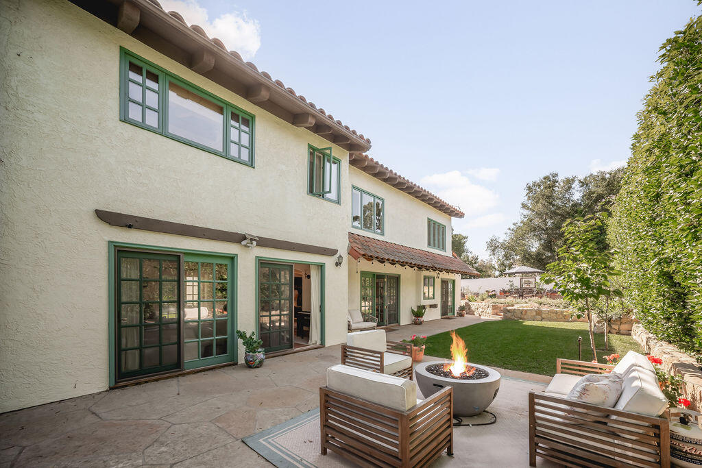 20 E Constance Avenue