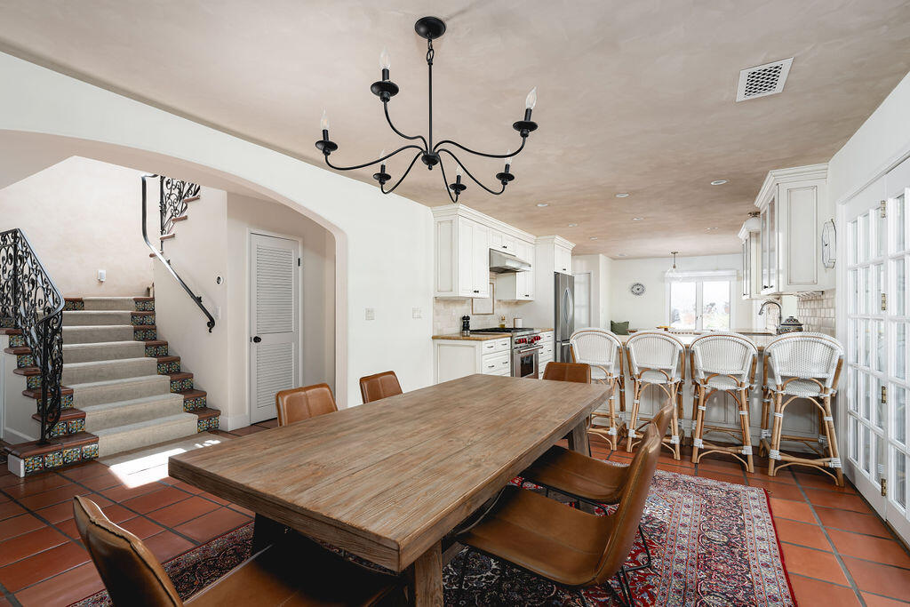 20 E Constance Avenue