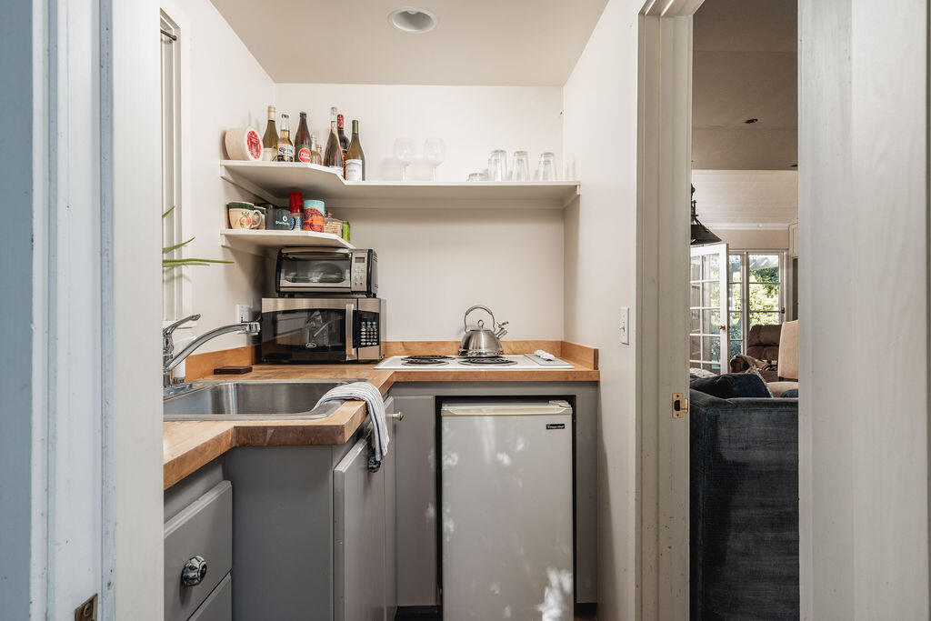 0000 Undisclosed Address Road