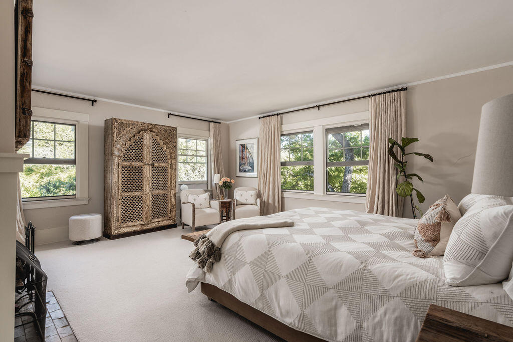 0000 Undisclosed Address Road