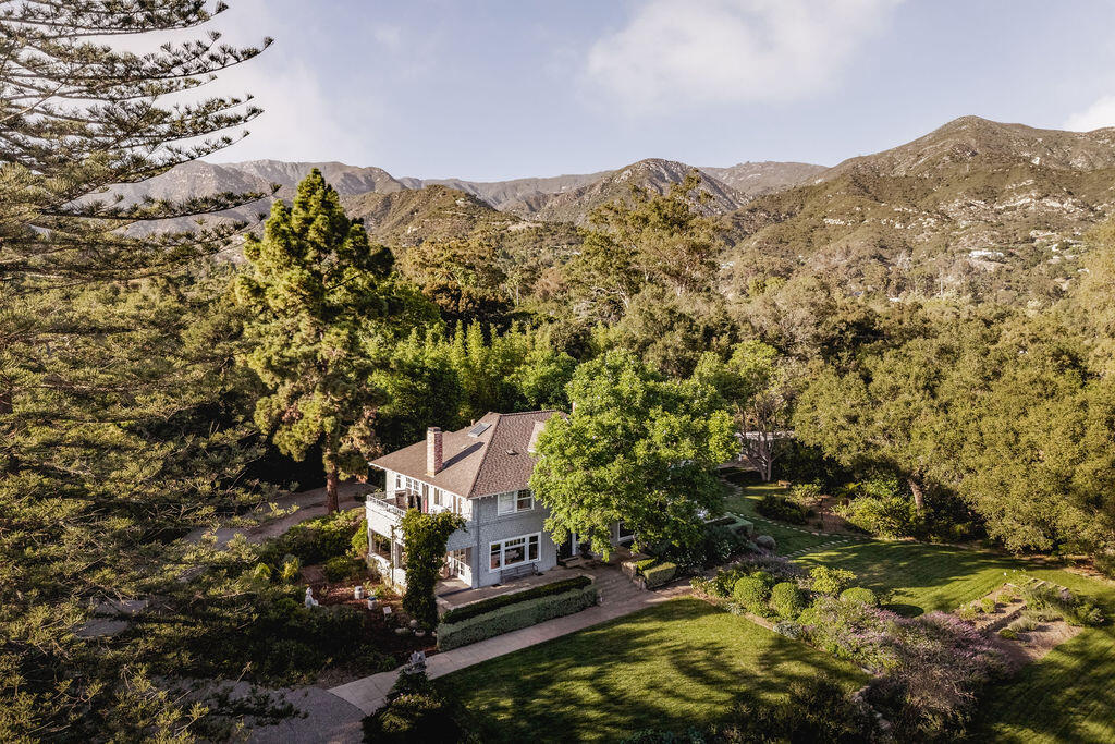 0000 Undisclosed Address Road