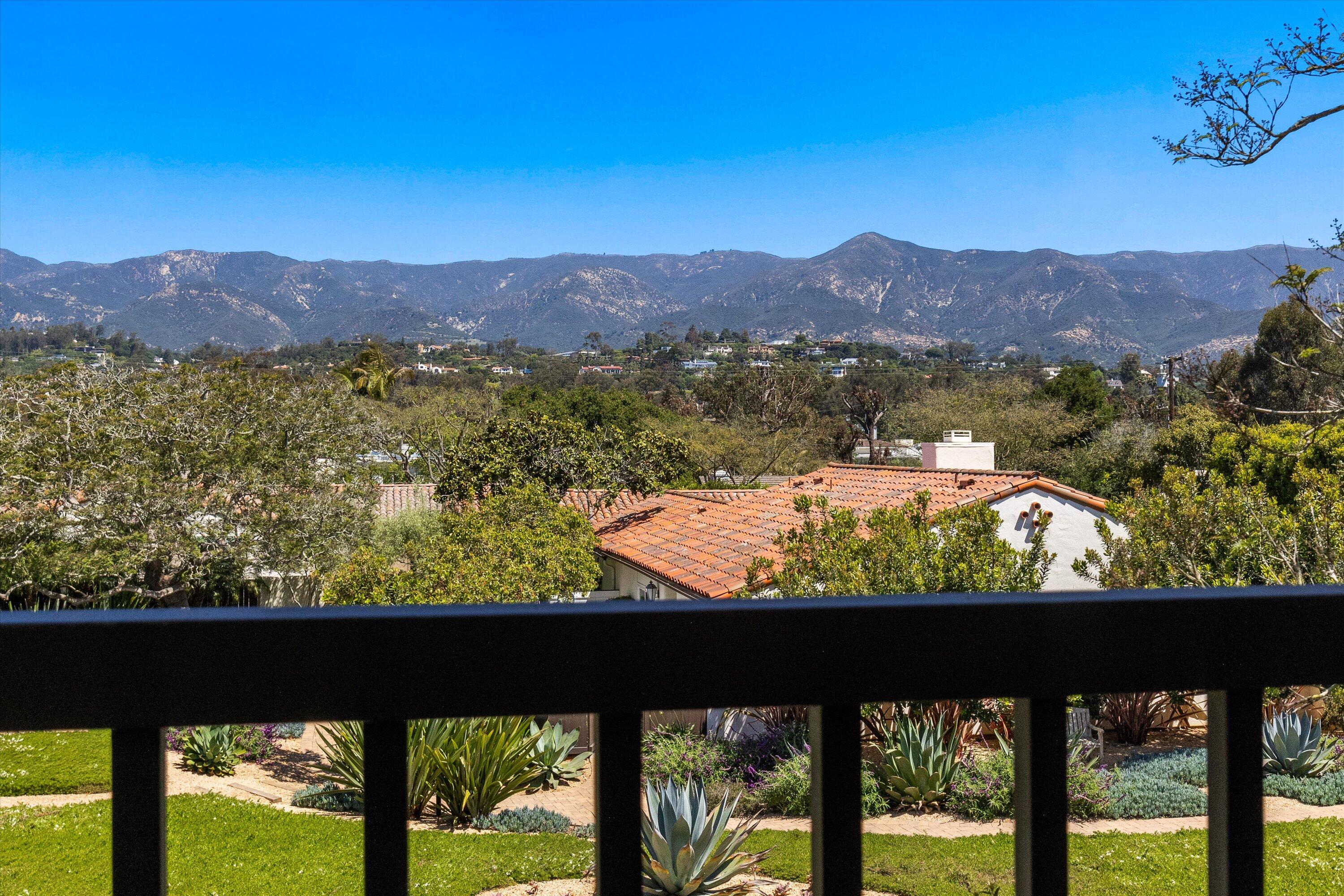 1002 Fairway Road