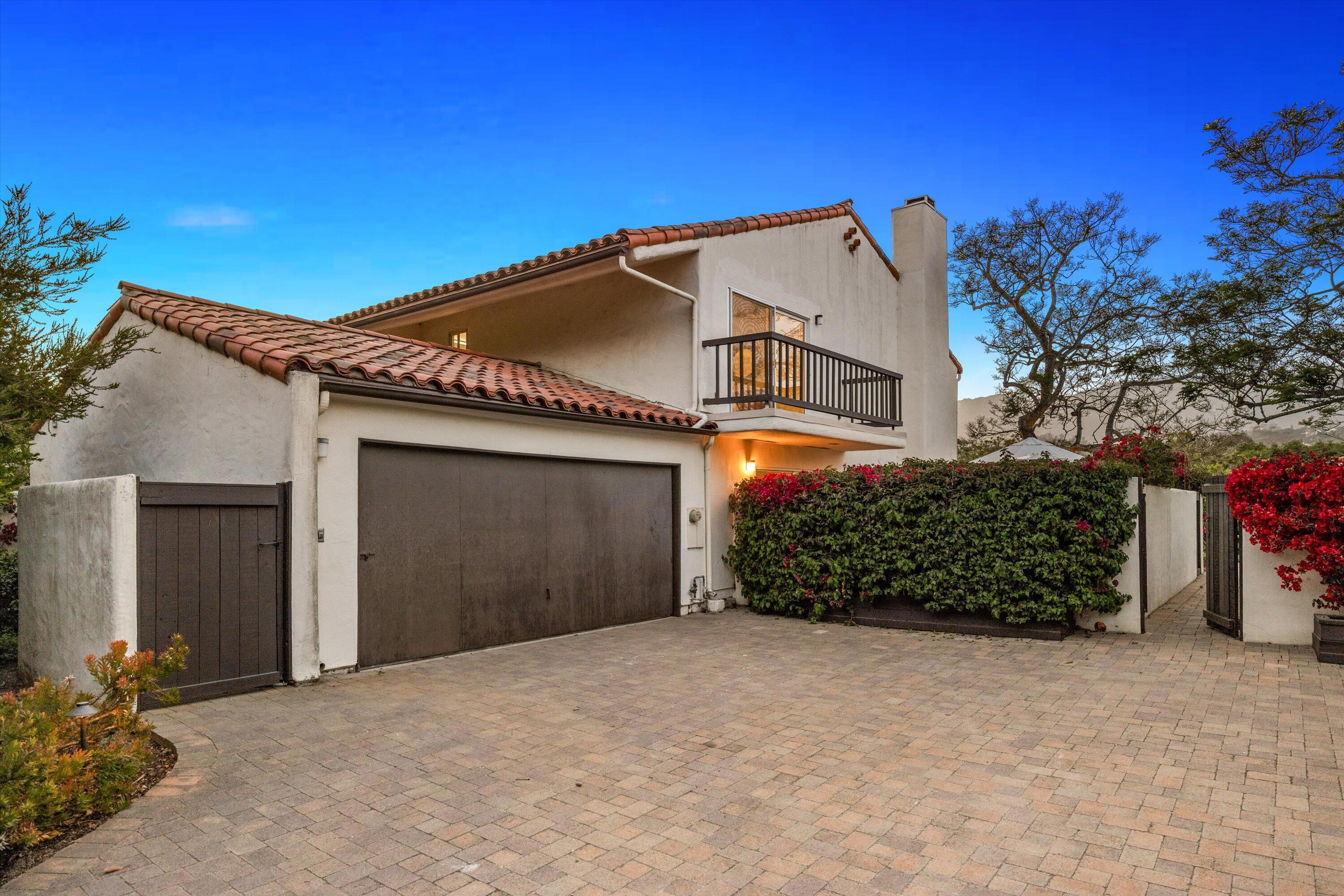 1002 Fairway Road