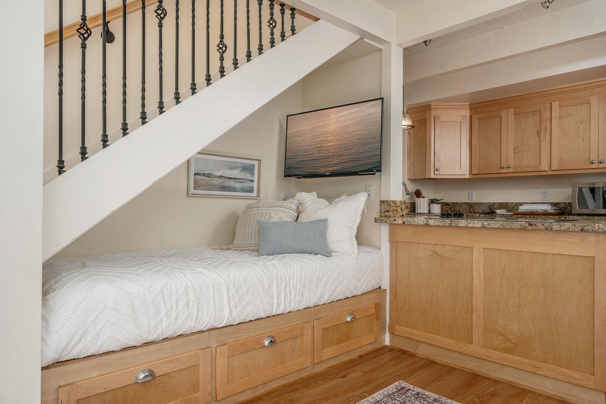 231 Linden Avenue 18