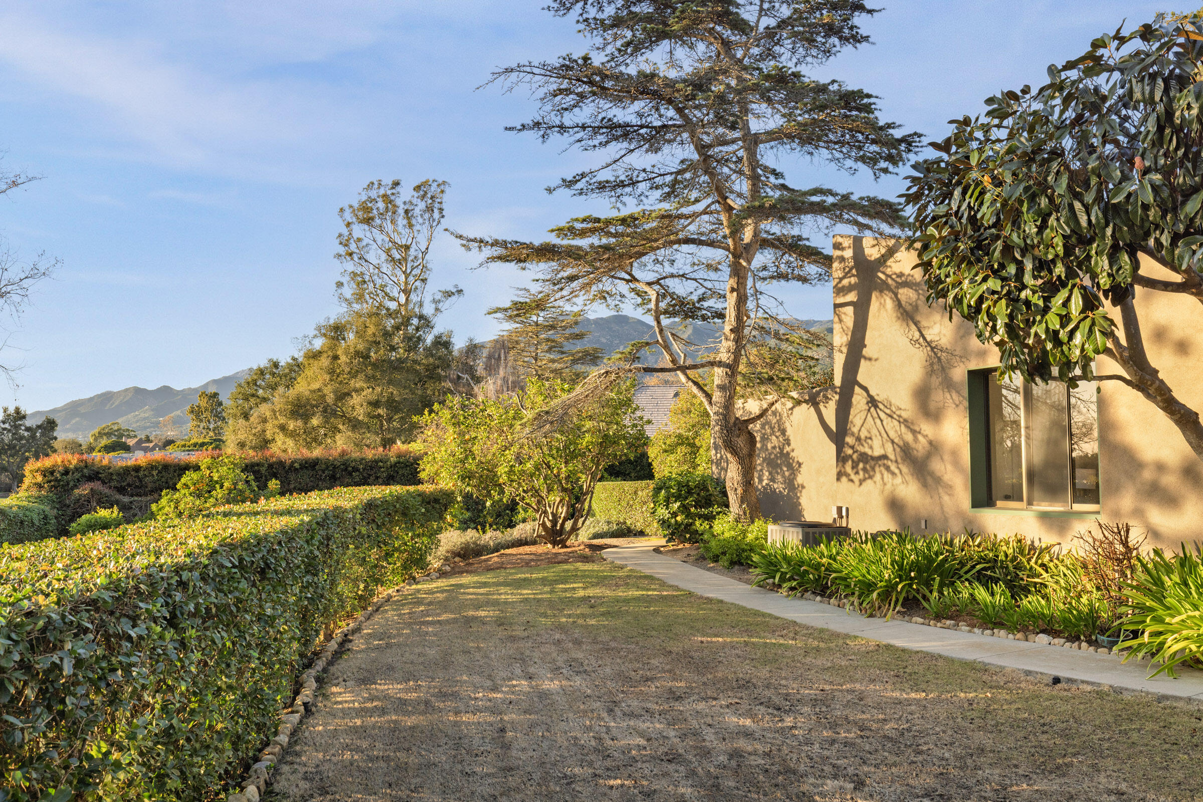 2141 Ten Acre Road