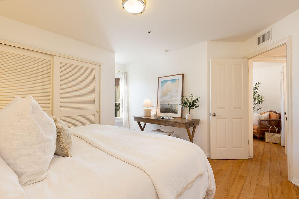 635 Elm Avenue 1