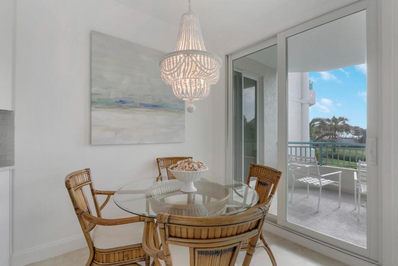 2000 S Highway A1a Highway N104