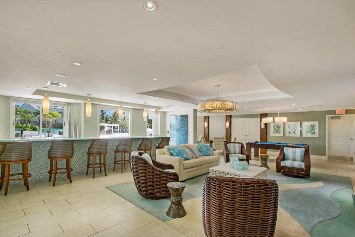 2000 S Highway A1a Highway N104