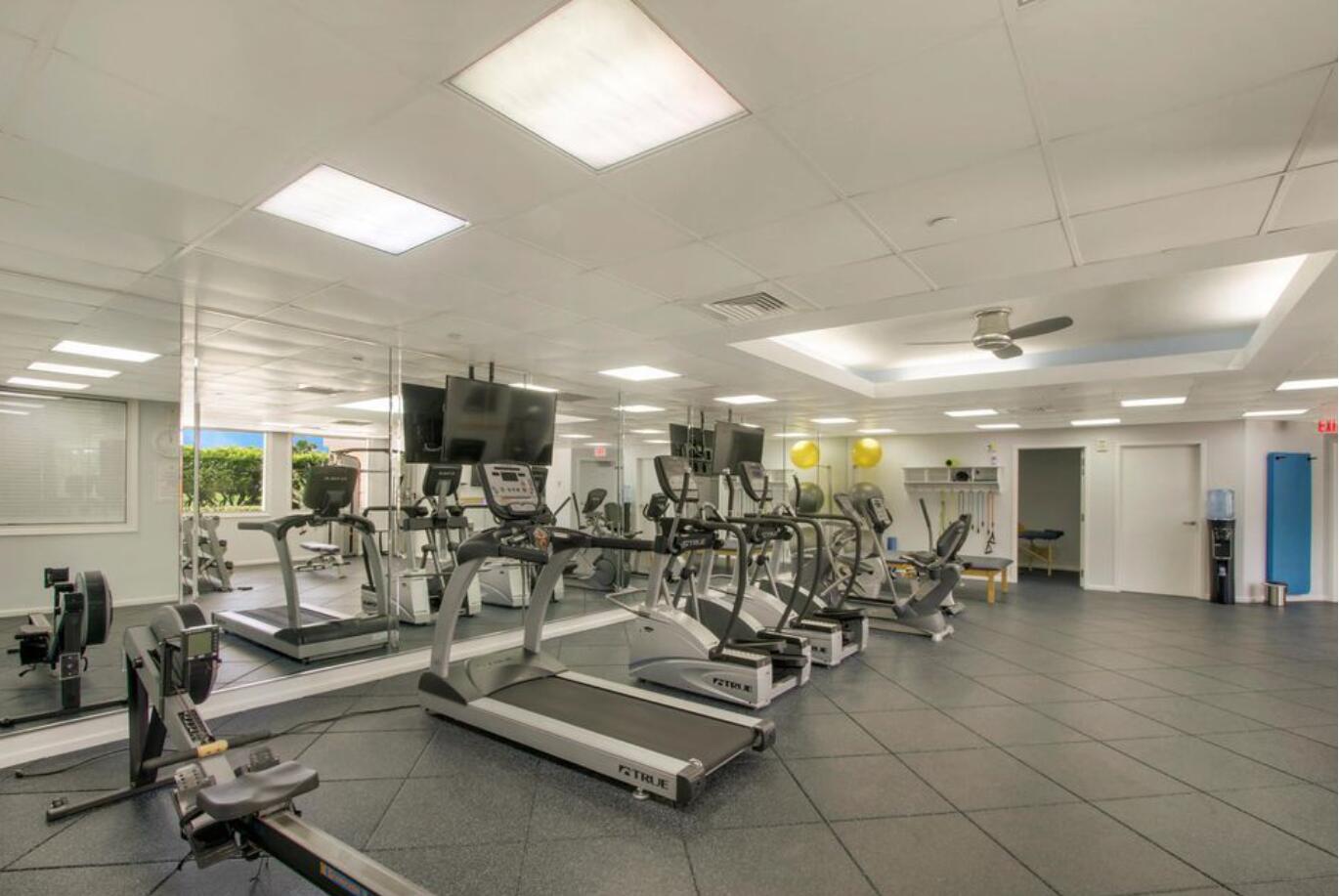 2000 S Highway A1a Highway N104