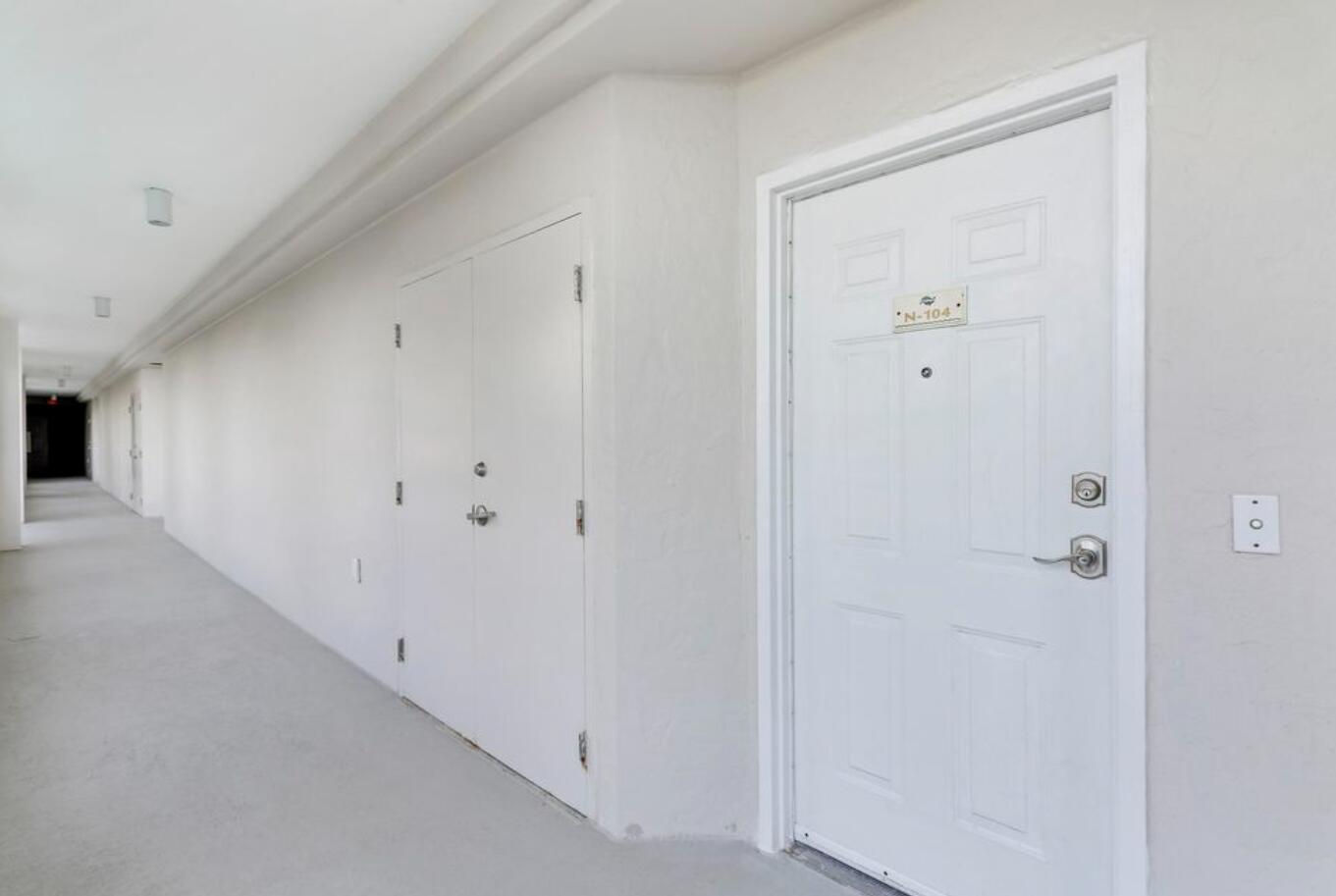 2000 S Highway A1a Highway N104