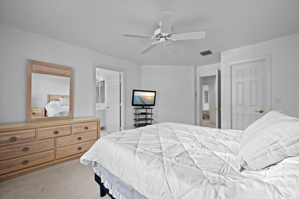 484 Otter Lane N