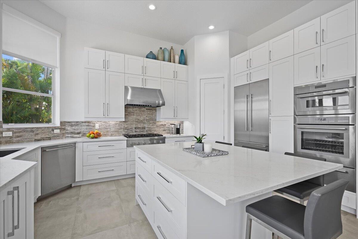7676 Ironhorse Boulevard