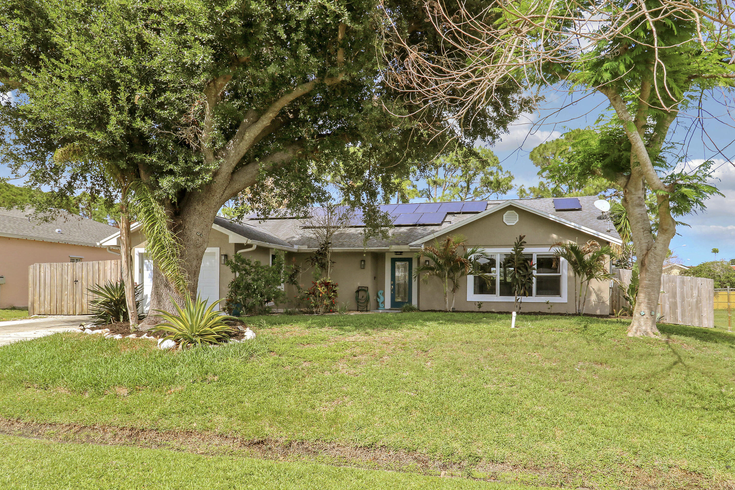 1881 SW Taurus Lane, Port St. Lucie