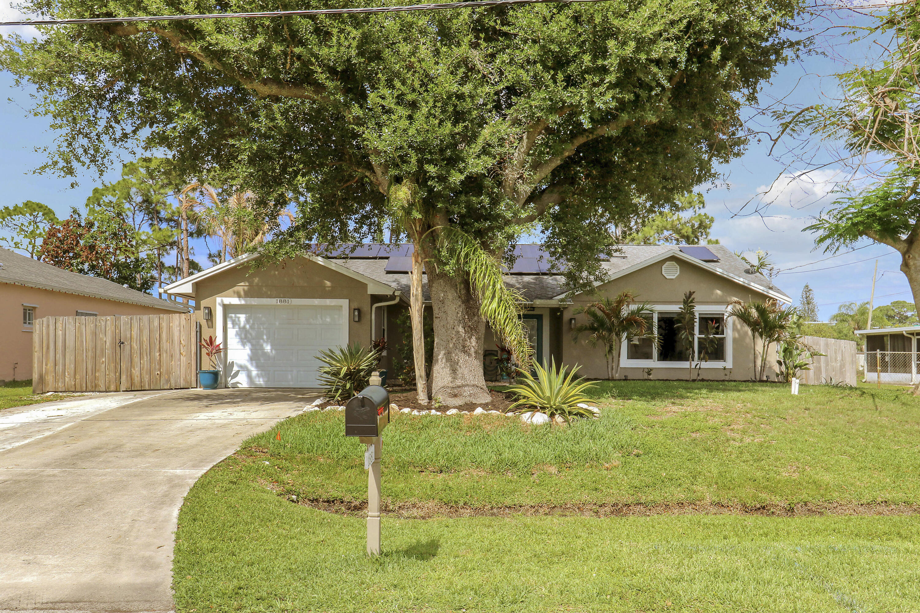 1881 SW Taurus Lane, Port St. Lucie
