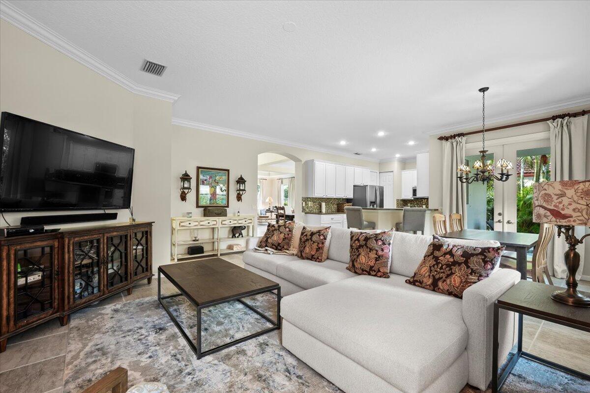 464 Oriole Lane