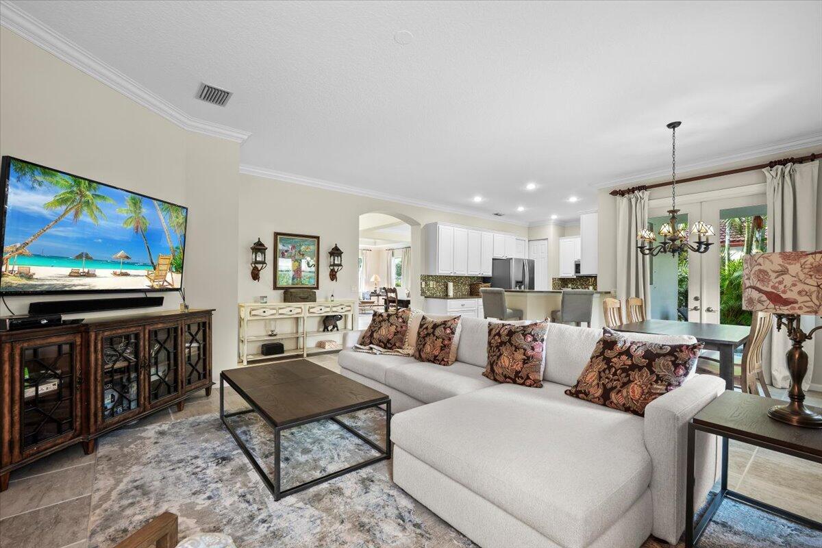 464 Oriole Lane