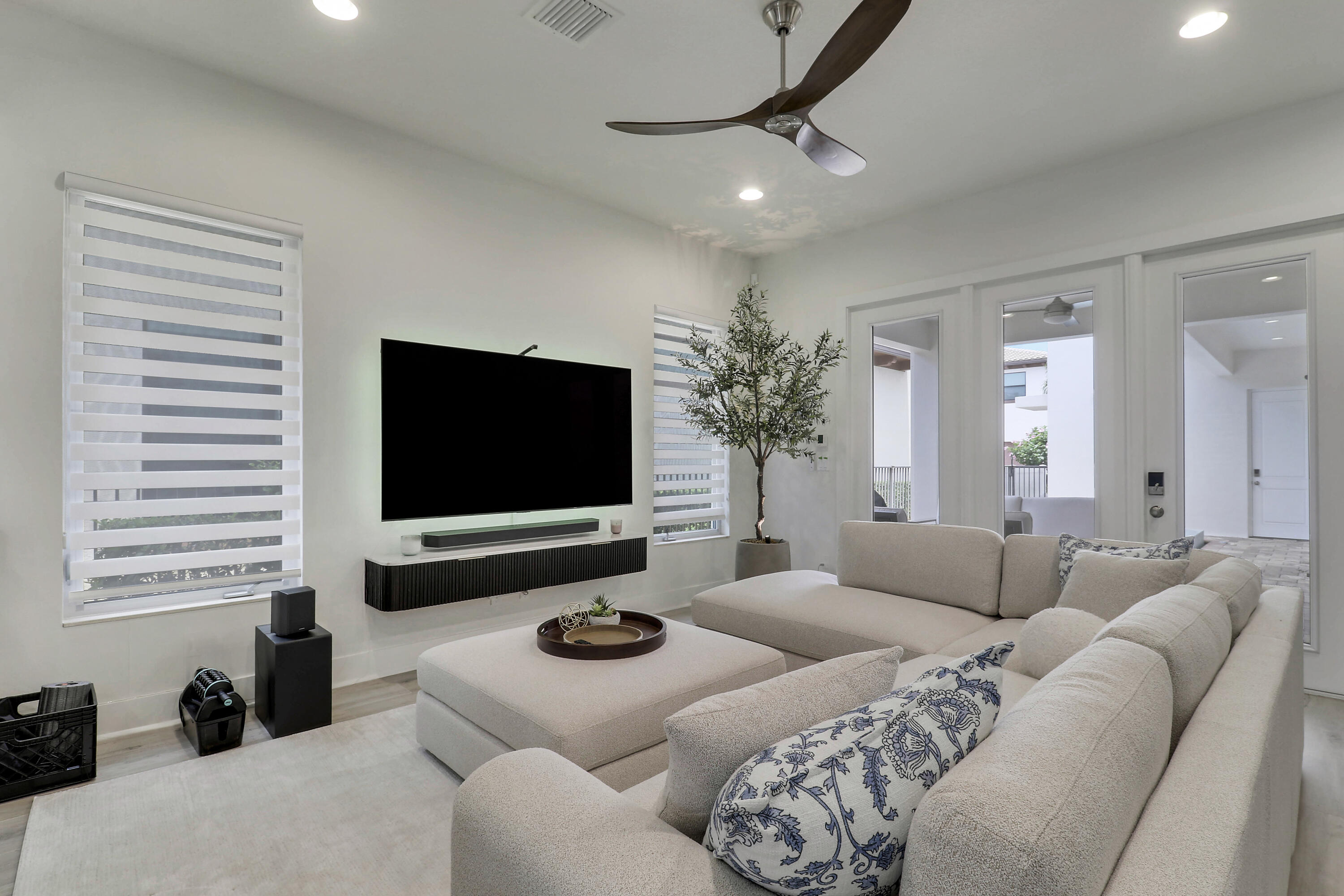 5029 GRANDIFLORA Road
