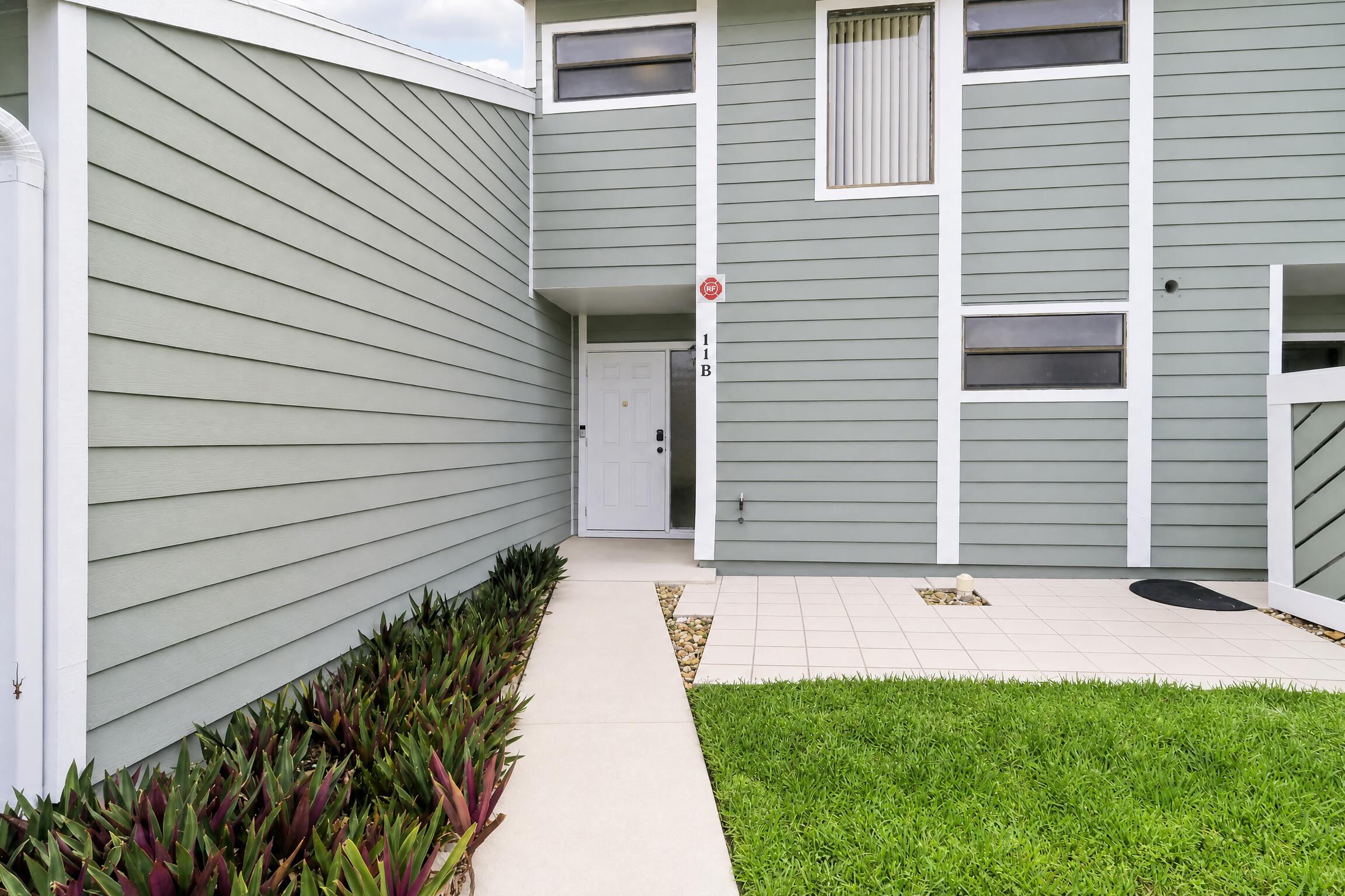 202 LAKEWOOD Drive 11B