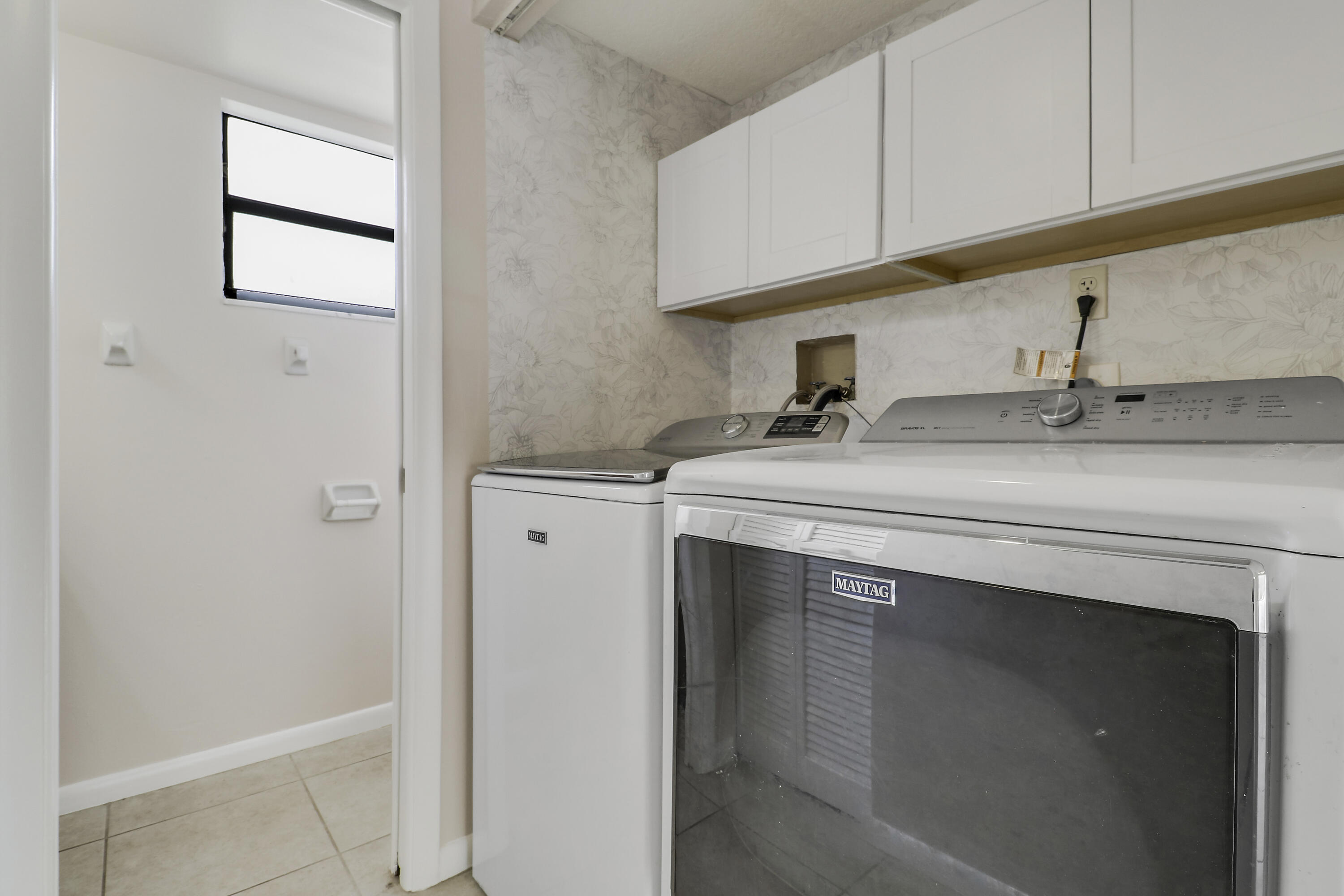 202 LAKEWOOD Drive 11B
