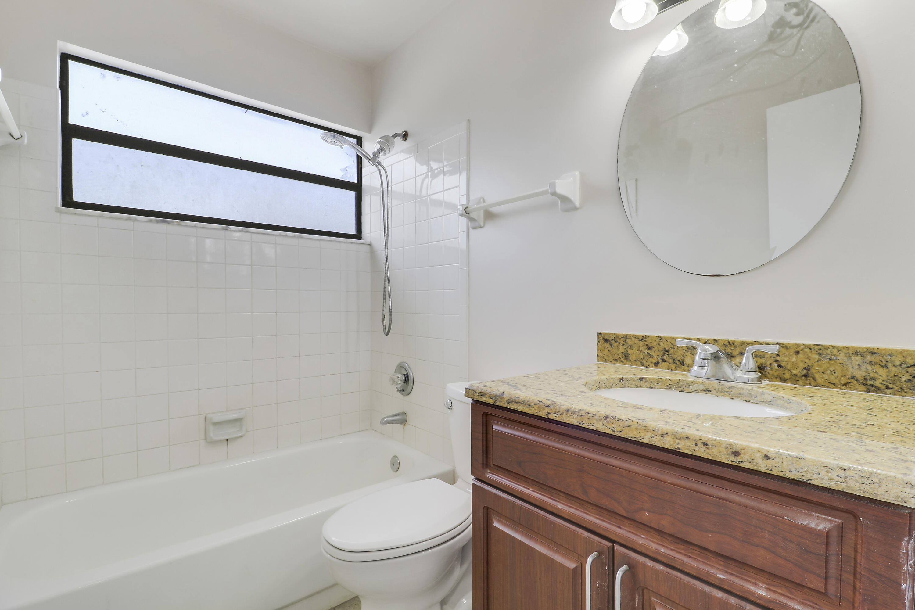 202 LAKEWOOD Drive 11B