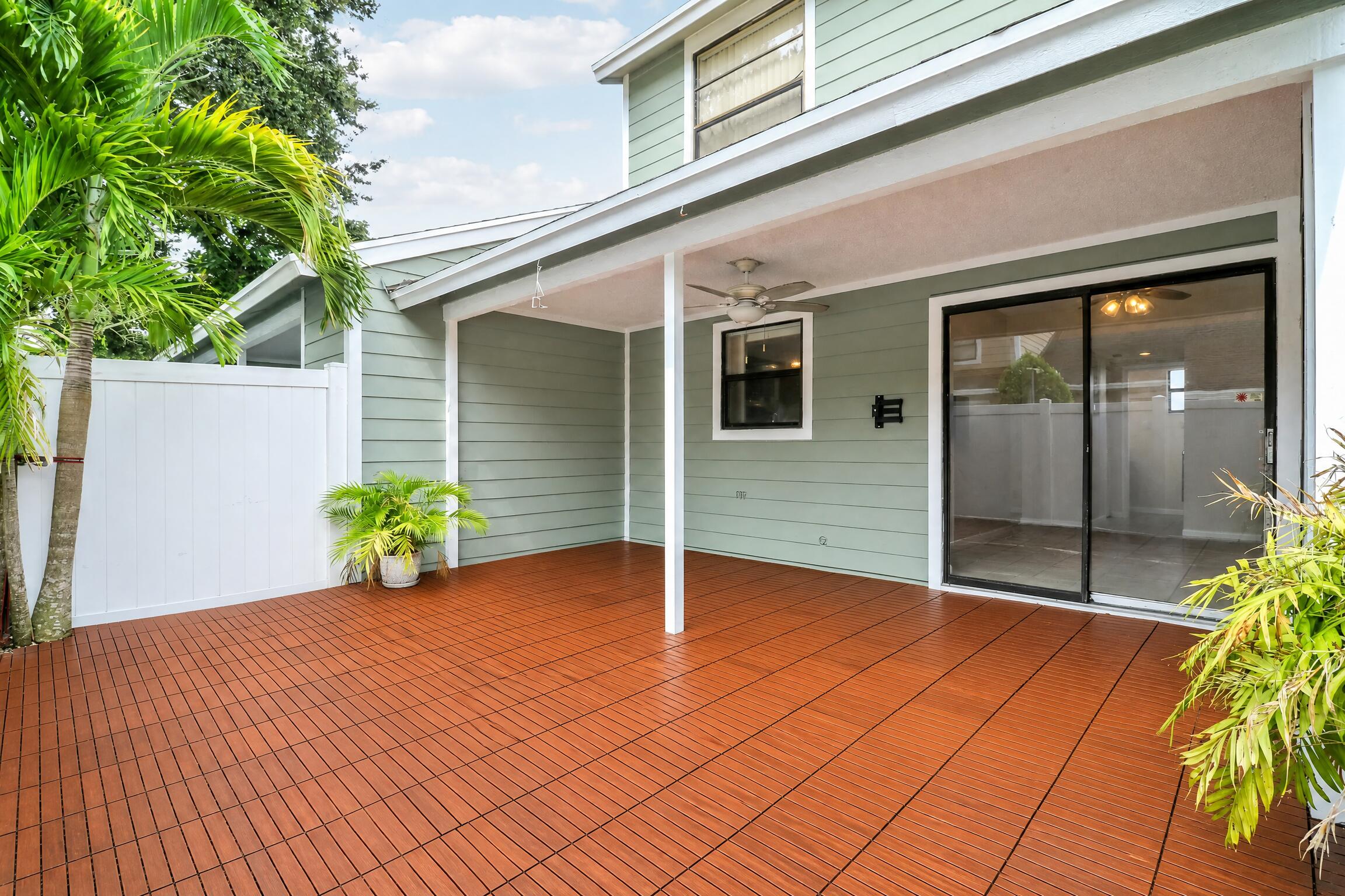 202 LAKEWOOD Drive 11B