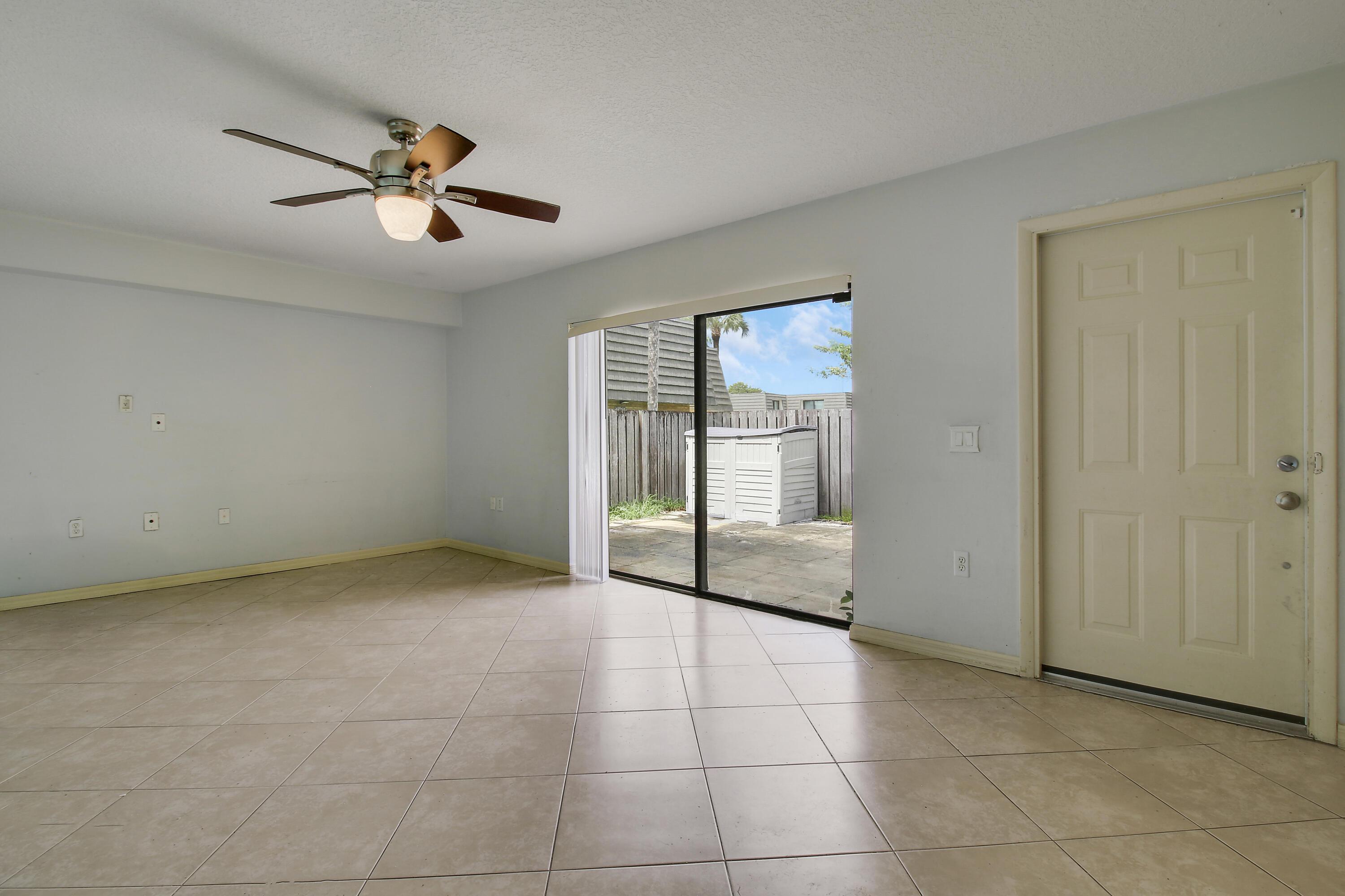 2218 22nd Way