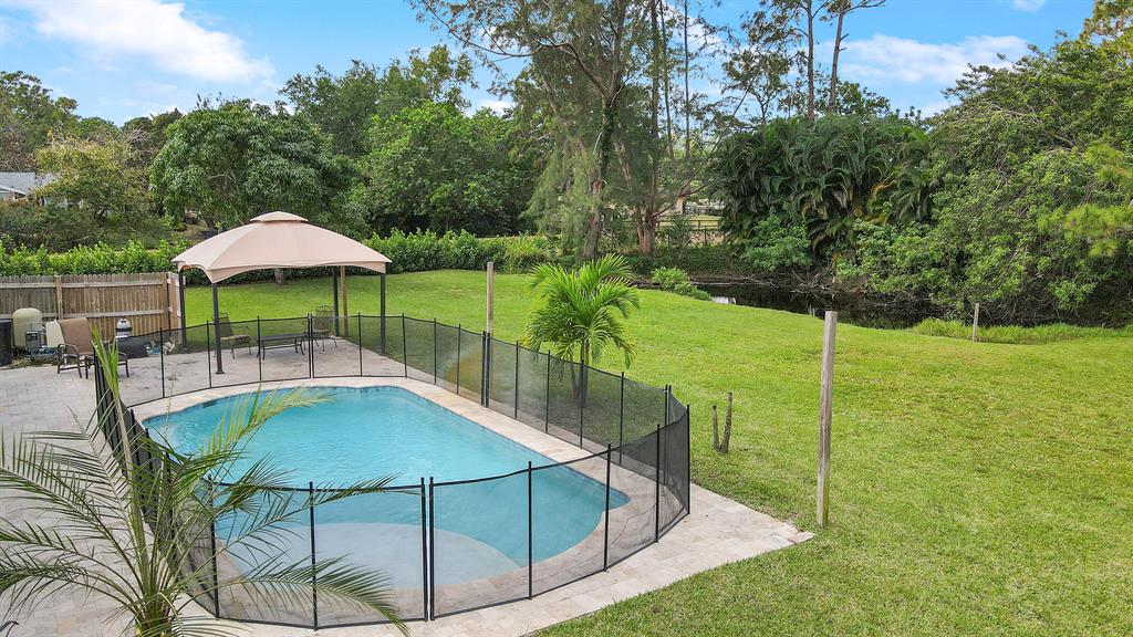 5811 Royal Palm Beach Boulevard