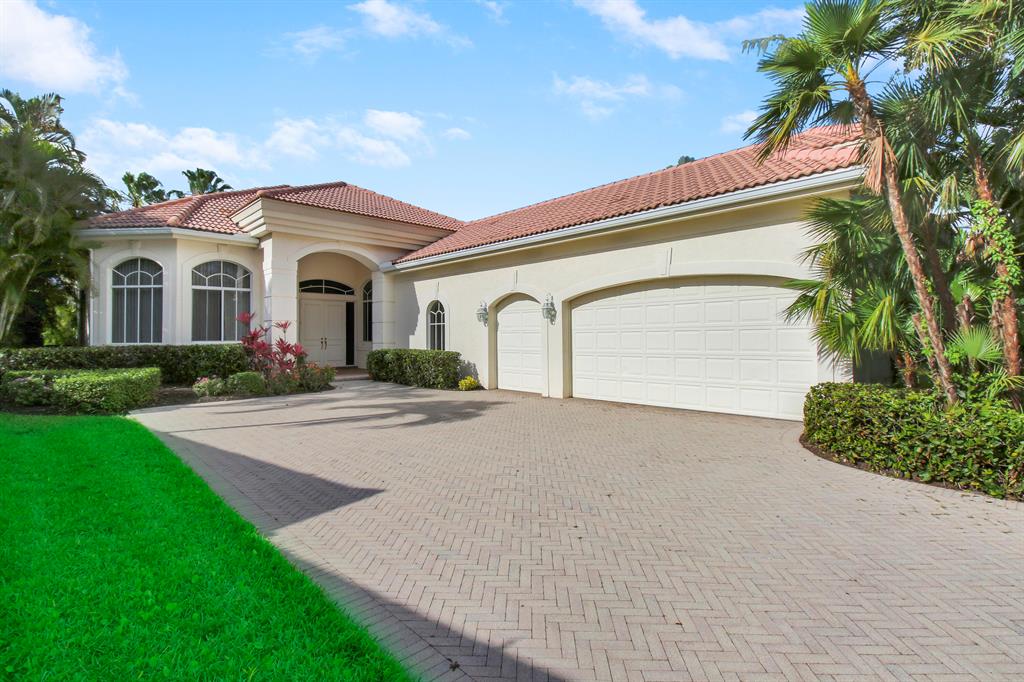 6778 Oakmont Way