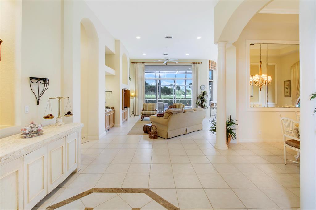 6778 Oakmont Way