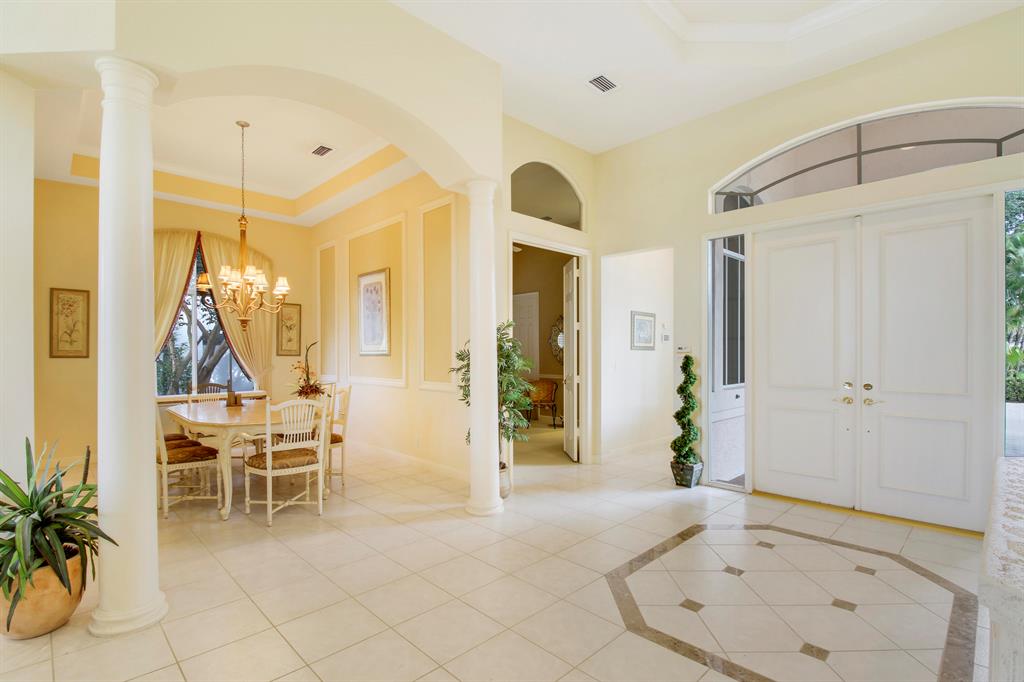 6778 Oakmont Way