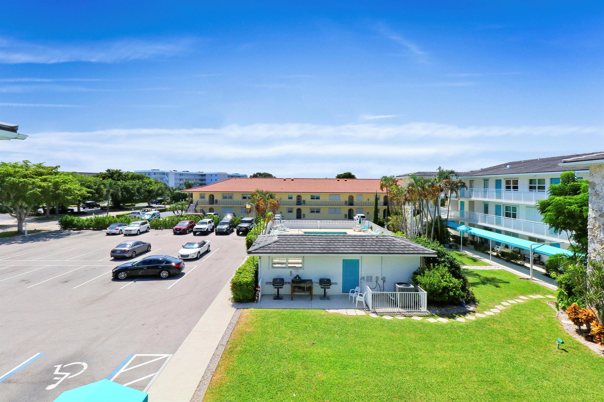 37 Yacht Club Drive 302