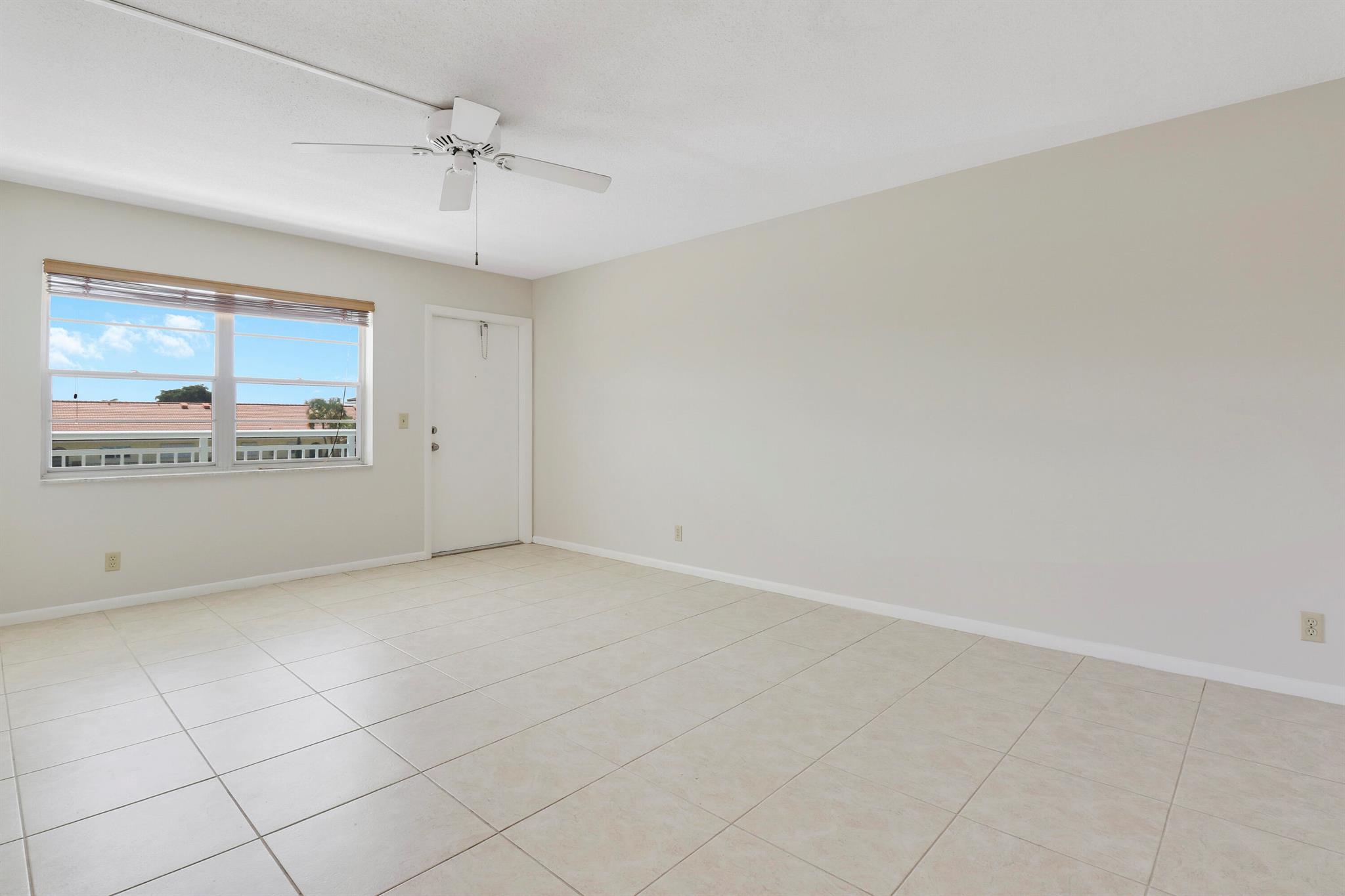 37 Yacht Club Drive 302