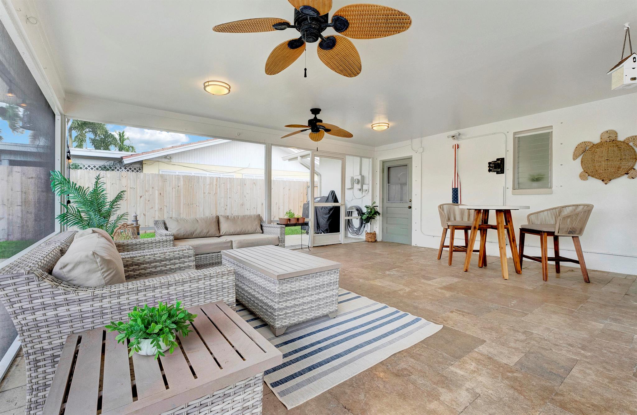 3882 Buttercup Circle S