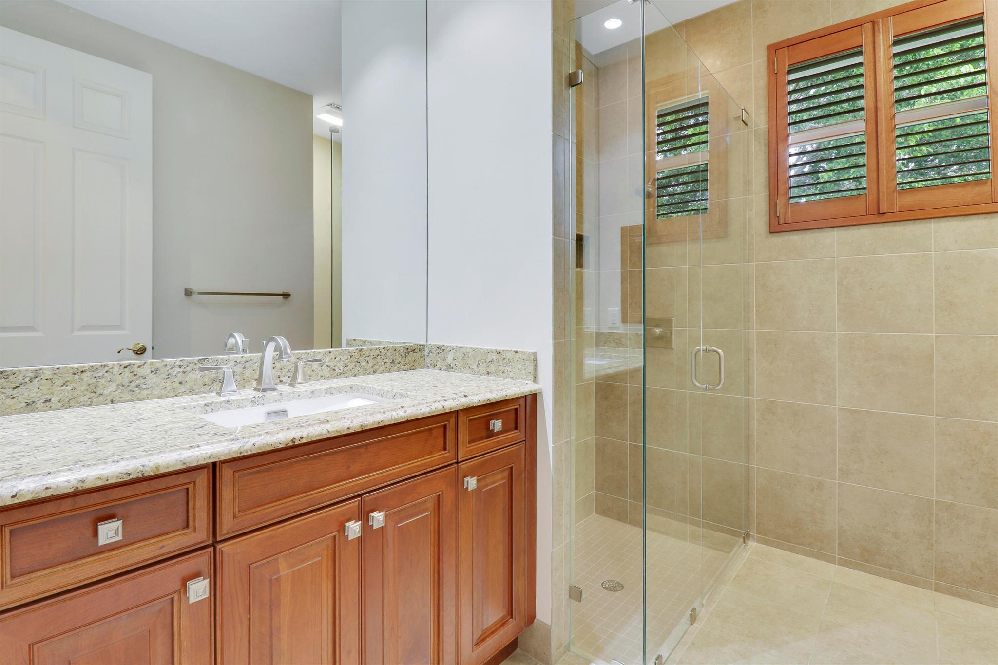 7780 Ironhorse Boulevard