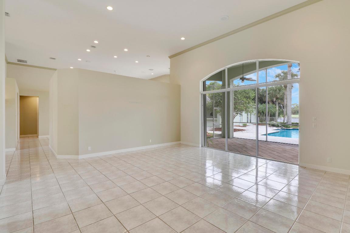 7780 Ironhorse Boulevard